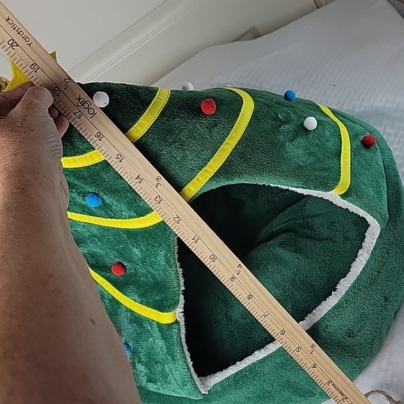 Vibrantlife Christmas Tree Cat/Dog Bedding - Picture 8 of 12